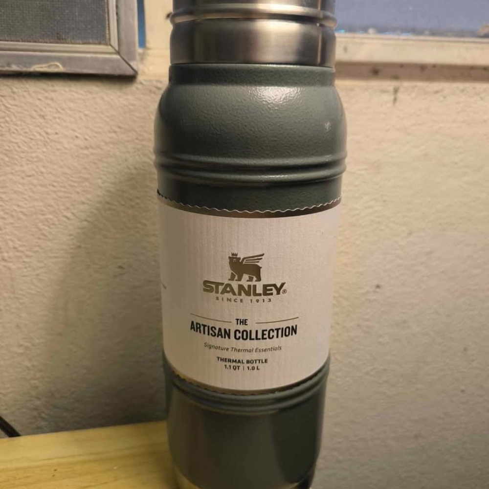 Stanley Artisan Collection Green Thermos